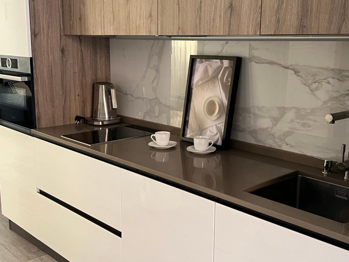 Paganini Suites And Apartments Sirmione Luaran gambar
