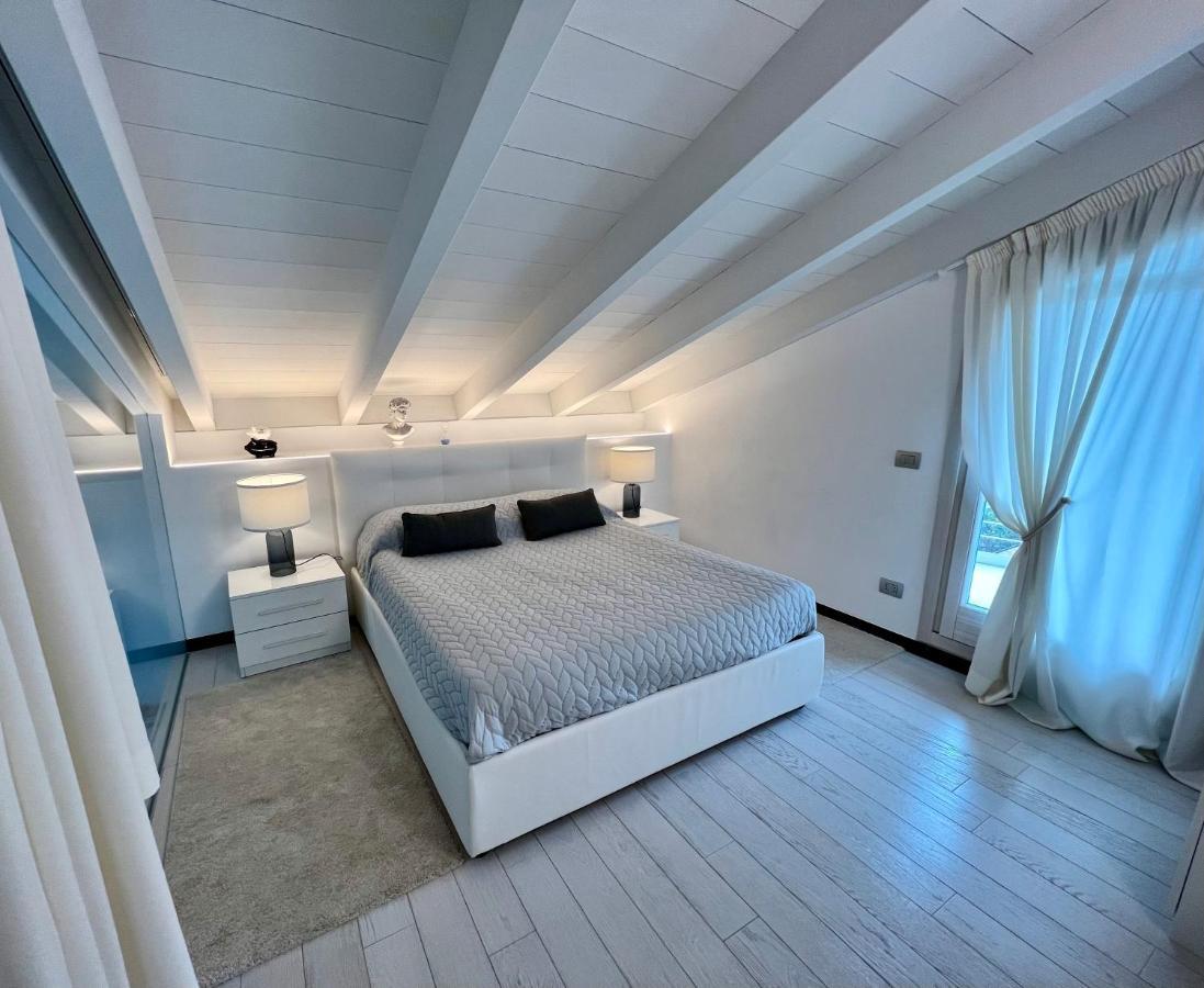 Paganini Suites And Apartments Sirmione Luaran gambar