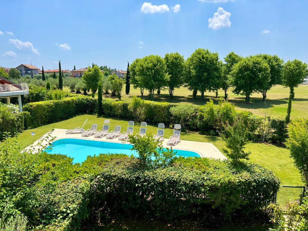 Paganini Suites And Apartments Sirmione Luaran gambar