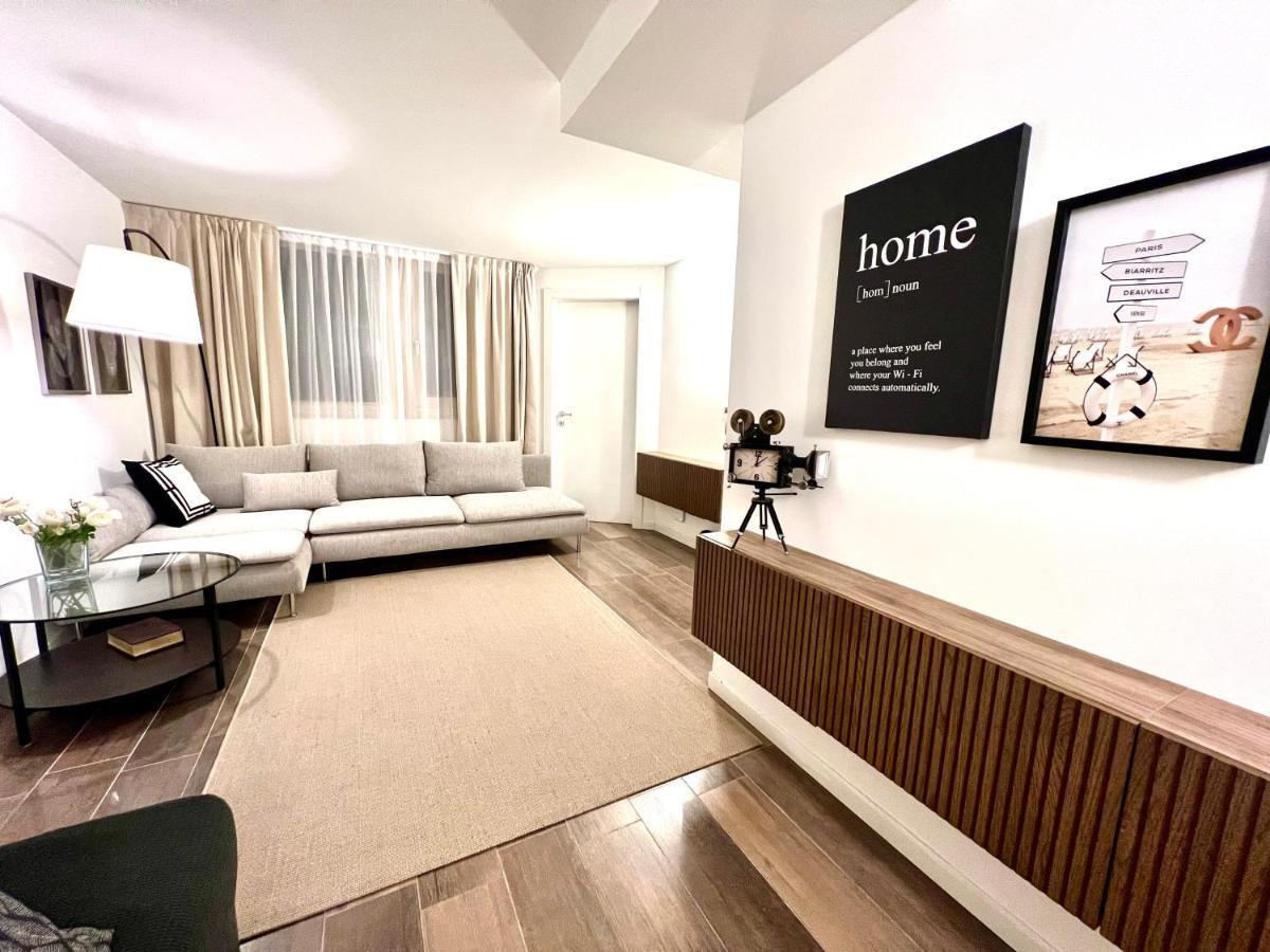 Paganini Suites And Apartments Sirmione Luaran gambar