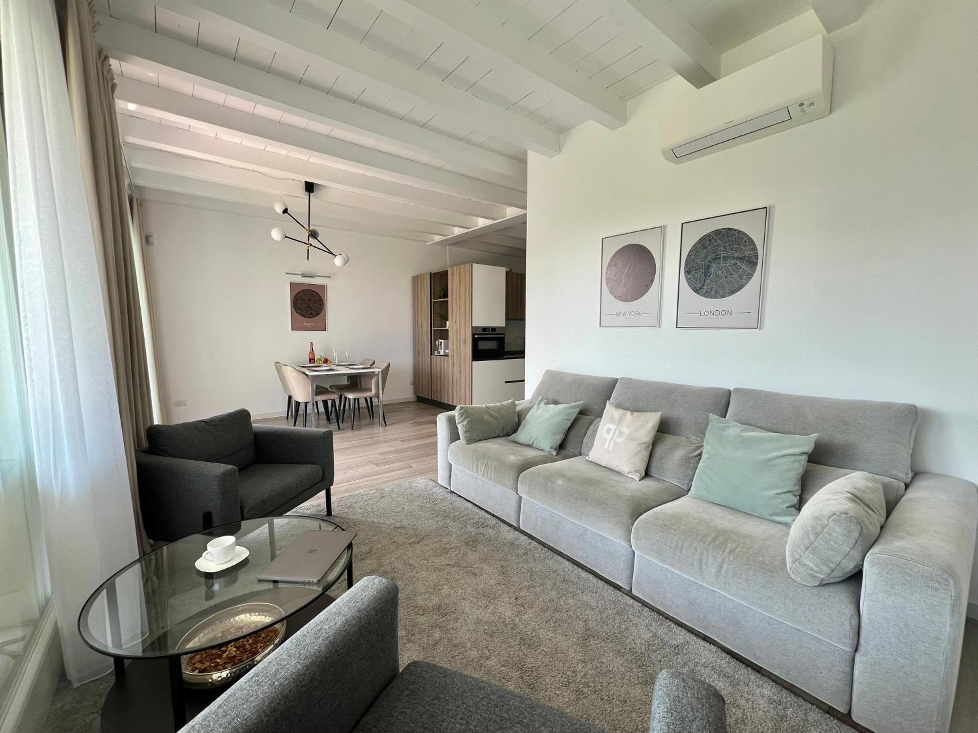 Paganini Suites And Apartments Sirmione Luaran gambar